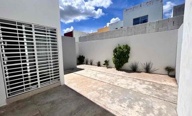 Casa en Renta sala doble altura