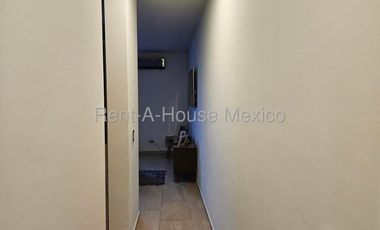 Se vende Departamento de 3 recámaras con excelente distribución en El Condado QH1613