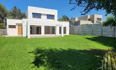 Se arrienda hermosa casa en Mirador de Nogales, Machali