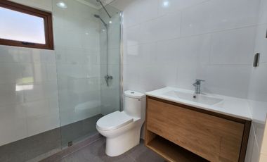 Se arrienda hermosa casa en Mirador de Nogales, Machali