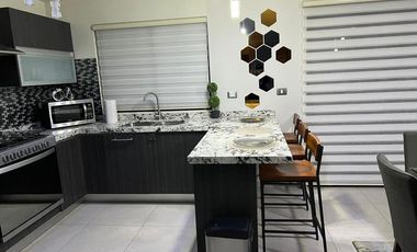 CASA AMUEBLADA EN RENTA ZONA DOMINIO CUMBRES COLONIA PRIVADA CON SEGURIDAD Y AMENIDADES