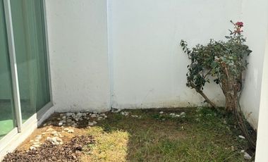 VENTA DE CASA EN FRACCIONAMIENTO ENTRE ALAMEDAS ATLIXCO, PUEBLA