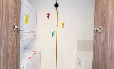 DEPARTAMENTO AMUEBLADO TORRE LIVIX , GRANADA MIGUEL HIDALGO