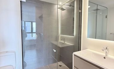 DEPARTAMENTO AMUEBLADO TORRE LIVIX , GRANADA MIGUEL HIDALGO