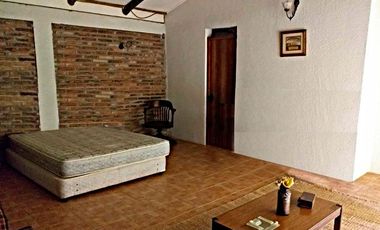 Parcela 6.500 m² con Casa 197 m² y piscina– Algarrobo – Ruta F-90