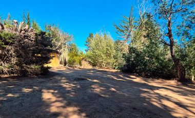 Parcela 6.500 m² con Casa 197 m² y piscina– Algarrobo – Ruta F-90