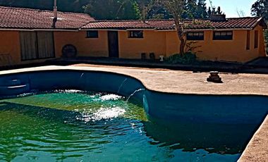 Parcela 6.500 m² con Casa 197 m² y piscina– Algarrobo – Ruta F-90