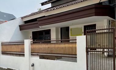 Jual rumah kost di grogol luas 140m 8 kamar sudah berjalan strategis