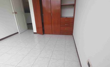 VENDO APARTAMENTO DE UN PRIMER PISO EN EL CONJUNTO CERRADO EL PRADO.