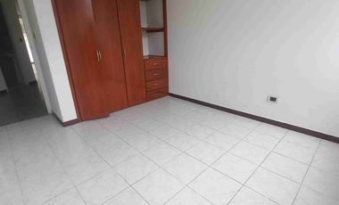 VENDO APARTAMENTO DE UN PRIMER PISO EN EL CONJUNTO CERRADO EL PRADO.