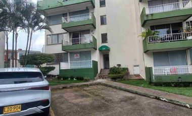 VENDO APARTAMENTO DE UN PRIMER PISO EN EL CONJUNTO CERRADO EL PRADO.