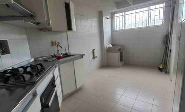 VENDO APARTAMENTO DE UN PRIMER PISO EN EL CONJUNTO CERRADO EL PRADO.