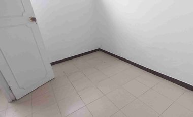 VENDO APARTAMENTO DE UN PRIMER PISO EN EL CONJUNTO CERRADO EL PRADO.