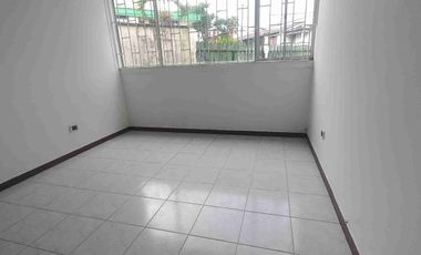VENDO APARTAMENTO DE UN PRIMER PISO EN EL CONJUNTO CERRADO EL PRADO.