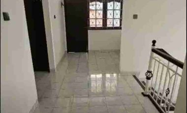 Lokasi Premium Pramuka! Rumah 5 KT, SHM, Carport 2 Mobil