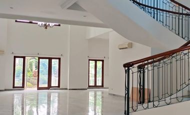 Rumah mewah 2 lantai, swimming Pool, post security, Metro, View Golf Pondok Indah CL 602