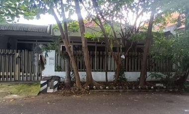 Rumah disewakan di RW 02, Semolowaru, Sukolilo, Surabaya, Jawa Timur