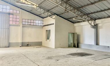VENTA DE GALPÓN INDUSTRIAL EN BARRIO JOCAY DE MANTA