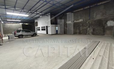 GUDANG SIAP PAKAI DI MAINROAD GADOBANGKONG PADALARANG BANDUNG BARAT