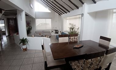 VENTA DE CASA INDEPENDIENTE  San Antonio del Pichincha