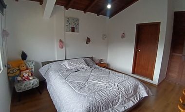 VENTA DE CASA INDEPENDIENTE  San Antonio del Pichincha