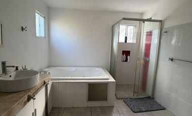 Se venden 2 casas en Fraccionamiento El Roble, El Arenal