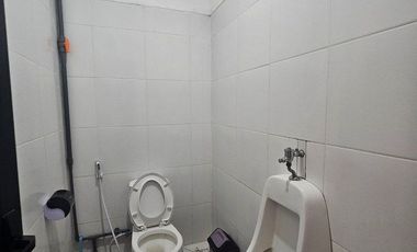 Toko 1 Lantai di Pusat Pariwisata Disewakan, di Berawa Canggu Area