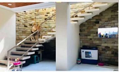 RUMAH BAGUS MINIMALIS 3 LANTAI NYAMAN SIAP HUNI DI SANGKANHURIP BANDUNG