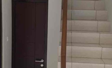 Jual Rumah Summarecon Bekasi Cluster Olive Residence Furnished Dekat Tol 2 KT