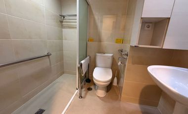 DIJUAL APT 4BR lantai 6, Pool View, di HAMPTON'S PARK, PONDOK INDAH