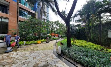 DIJUAL APT 4BR lantai 6, Pool View, di HAMPTON'S PARK, PONDOK INDAH