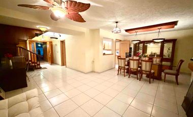 Oportunidad!! Amplia casa en venta en Condominio Bosques de la Hacienda, Metepec!