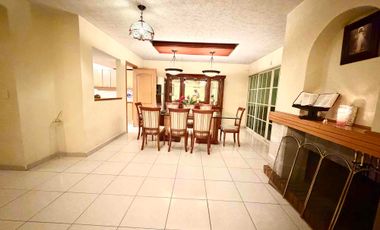Oportunidad!! Amplia casa en venta en Condominio Bosques de la Hacienda, Metepec!