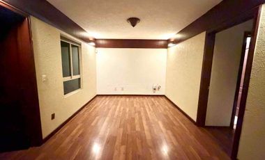 Oportunidad!! Amplia casa en venta en Condominio Bosques de la Hacienda, Metepec!