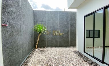 RUMAH DESAIN MEWAH, TANAH LUAS, DEKAT PASAR JANGKANG