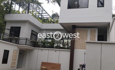 Jual Villa Casa Del Bosque di AMURATAN VILLAS Kawasan Jalan Setiabudi Kota Bandung Mewah Super Strategis