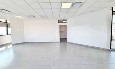 Oficinas en Renta Edificio Jose Benitez 2211, Col Chepevera