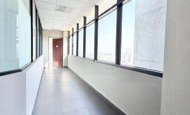 Oficinas en Renta Edificio Jose Benitez 2211, Col Chepevera