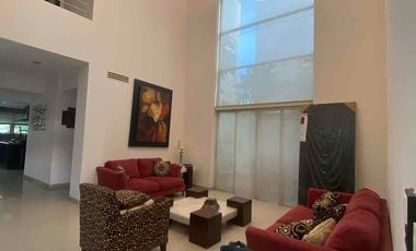 CASA EN VENTA ZONA TRES RÍOS con ELEVADOR y ALBERCA