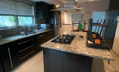CASA EN VENTA ZONA TRES RÍOS con ELEVADOR y ALBERCA