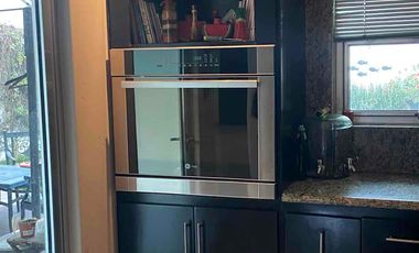 CASA EN VENTA ZONA TRES RÍOS con ELEVADOR y ALBERCA