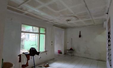 DIJUAL Rumah Tua Hitung Tanah di Daerah Gunung Batu Andir Kota Bandung