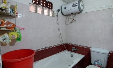 DIJUAL Rumah Tua Hitung Tanah di Daerah Gunung Batu Andir Kota Bandung