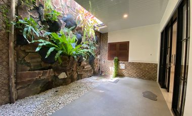 Homestay Muat Banyak Sewa satu Rumah Buat Liburan Keluarga Dekat Pakuwon Mall Jogja