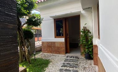 Homestay Muat Banyak Sewa satu Rumah Buat Liburan Keluarga Dekat Pakuwon Mall Jogja