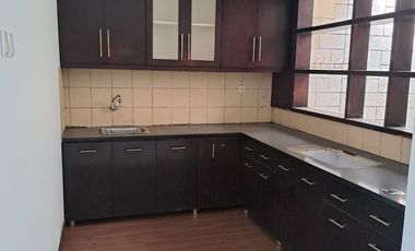 RUMAH BAGUS NYAMAN MINIMALIS MODERN SIAP HUNI DI TATAR BANYAK SUMBA KOTA BARU PARAHYANGAN KBP BANDUNG