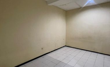 DISEWAKAN CEPAT BARU RENOVASI RUMAH TAMAN PALEM LESTARI 2 LANTAI, JAKARTA BARAT