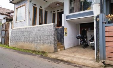 RUMAH IDAMAN 2 LANTAI MINIMALIS MODERN NYAMAN STRATEGIS SIAP HUNI DI CIPAGERAN CIMAHI