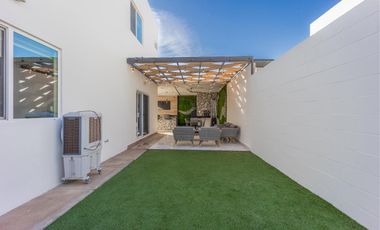 CASA EN VENTA EN LA COURÑA RESIDENCIAL