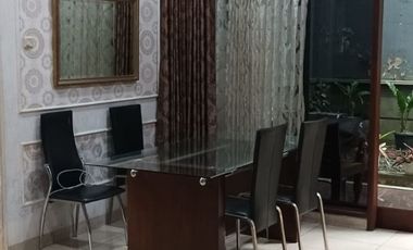 RUMAH BAGUS MINIMALIS MODERN 3 LANTAI FULL FURNISHED SIAP HUNI DI PONDOK HIJAU BANDUNG